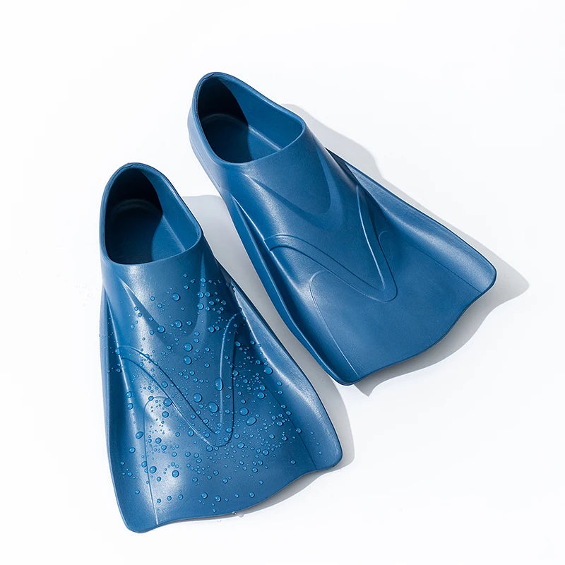 Swimming training with fins